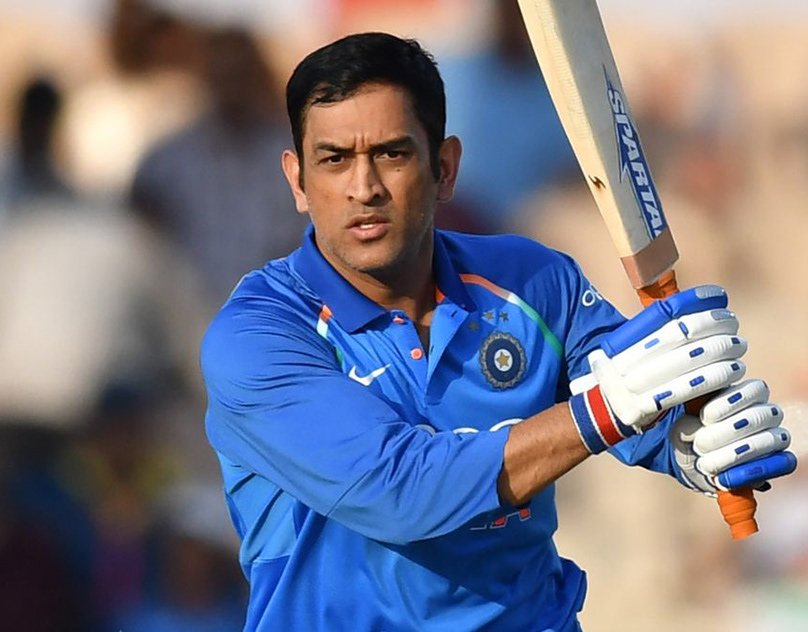 MS Dhoni’s Classic Helicopter Six